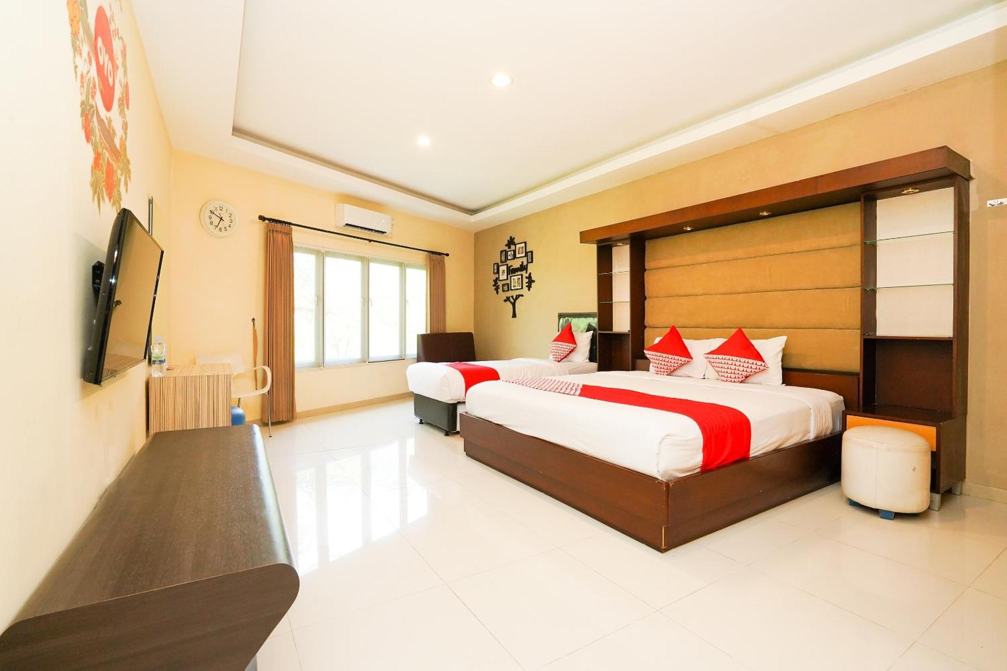 Super Oyo Capital O 175 K-60 Residence Surabaya Exterior foto