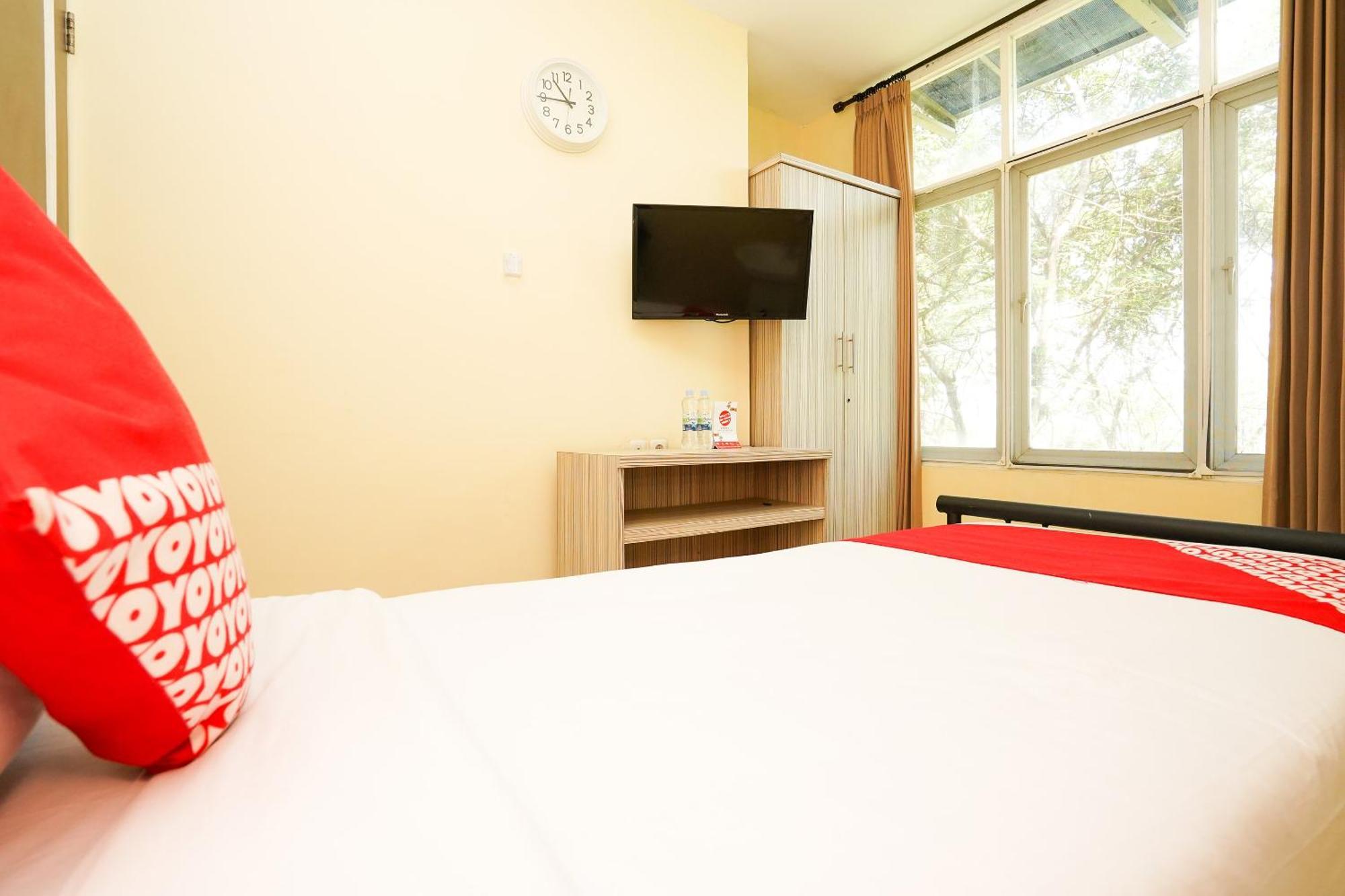 Super Oyo Capital O 175 K-60 Residence Surabaya Exterior foto