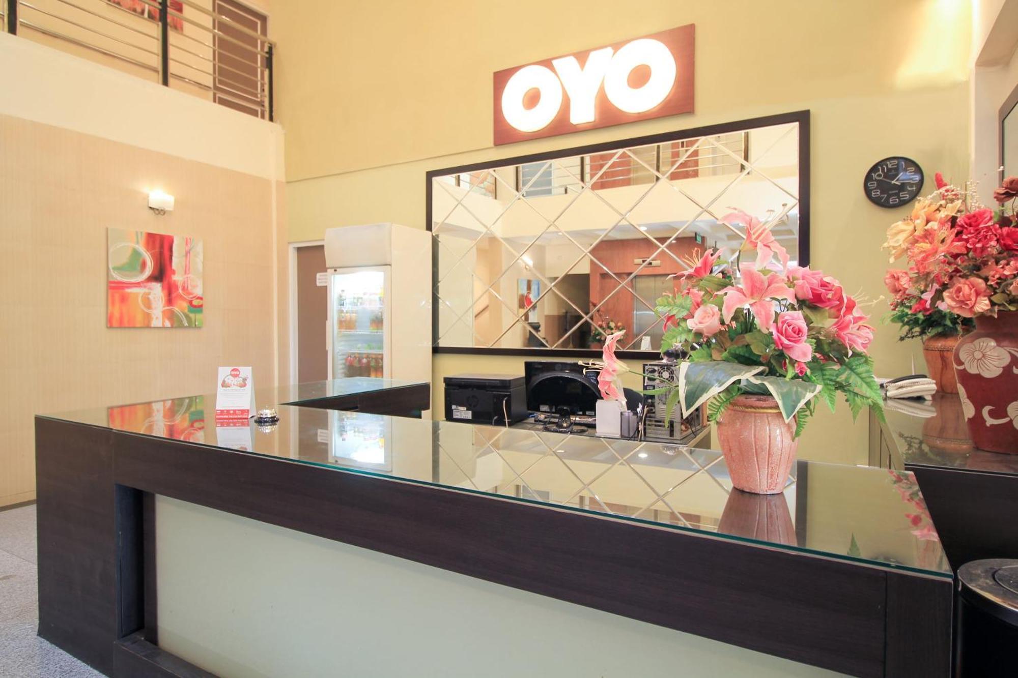 Super Oyo Capital O 175 K-60 Residence Surabaya Exterior foto